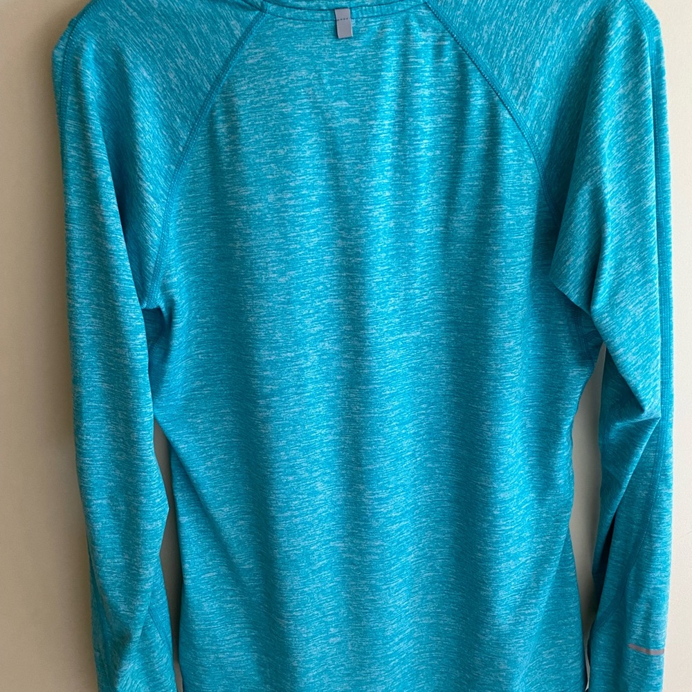 Nike pullover - Picture 2 of 2